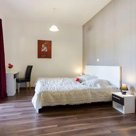 بيت للعطل Wunderschoenes In Mit Privatem Pool By Interhome Cere