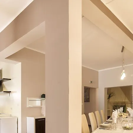 بيت للعطل Wunderschoenes In Mit Privatem Pool By Interhome Cere